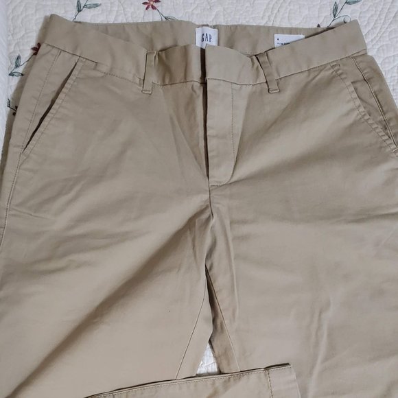 Gap Khaki Crop Pants - Picture 1 of 2